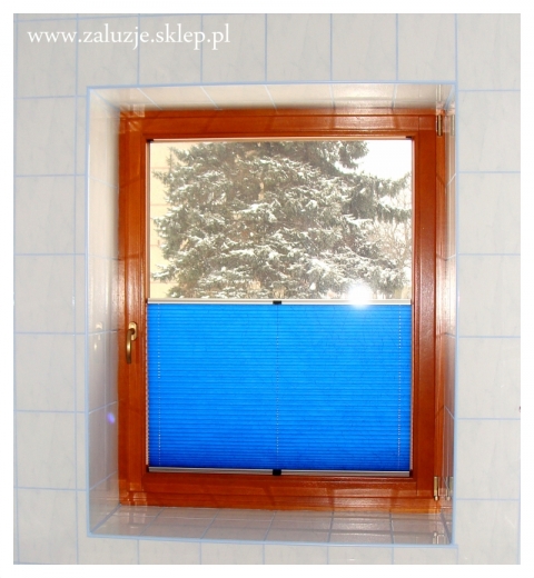 Niebieska plisa okienna na wymiar (rolety plisowane-najlepsze opinie wśród klientów)